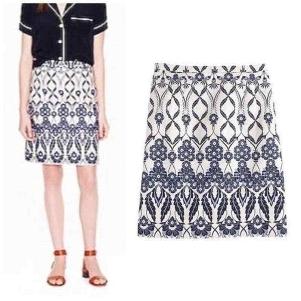 NWOT J.Crew Womens Floral Damask White Navy Blue Pencil Skirt Size 00 Preppy